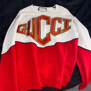 Gucci sweatshirt